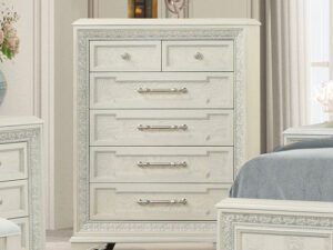 Stella Mia Chest