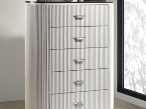 Aldgate Chest