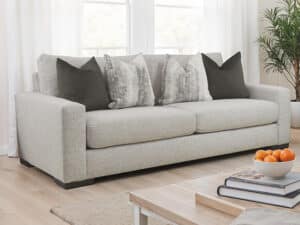 Romsey Loveseat
